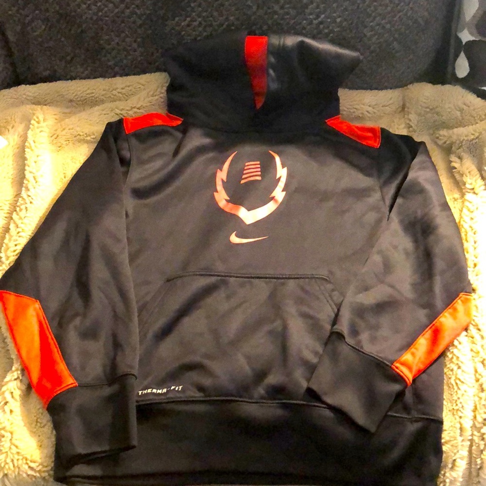 🔹4 for $30 Boys Nike Hoodie